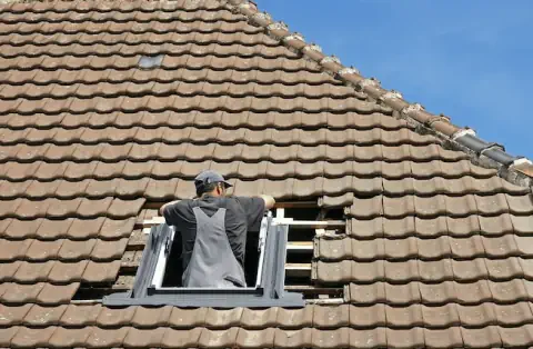 Pose de velux - Mosnac-Saint-Simeux